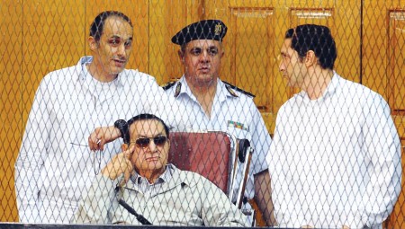 أسرة حسني مبارك تعتزم مطالبة الاتحاد الأوروبي بتعويضات