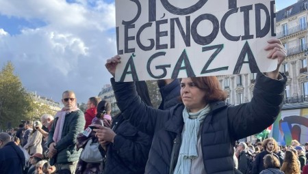 الآلاف يتظاهرون في باريس للمطالبة بوقف المجزرة في غزة