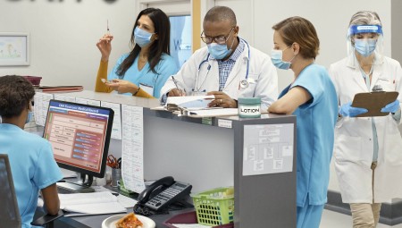 هل يملك حزب العمال العلاج المناسب لقطاع صحي بريطاني المريض؟