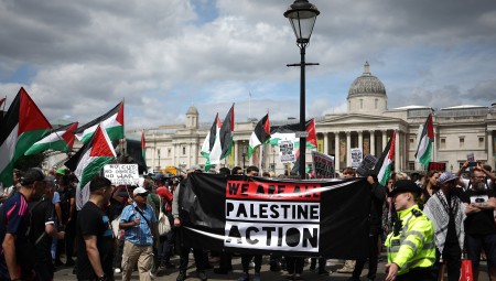 الأمم المتحدة تتهم حكومة ستارمر بانتهاك القانون الدولي بعد حظر Palestine Action