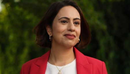 سارة خان:المسلمون في بريطانيا يريدون المساواة لا معاملة تفضيلية